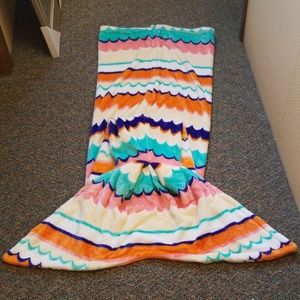 Mermaid Tail Soft Blanket ADULTS - Multi-Color